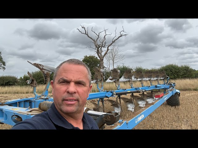 FIRST DAY OUT WITH THE LEMKEN PLOUGH