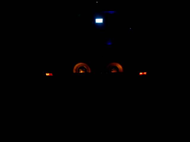 2 selenion bass  4 cornetas 2 twuiter tocando muinto rs ...
