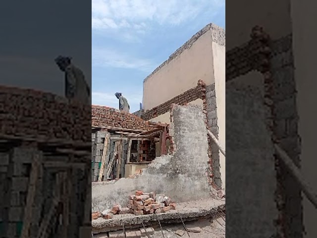 BUILDERS WORK HARD IN RAINY WEATHER #CEMENTWORK #HARD WORK #BUILDING