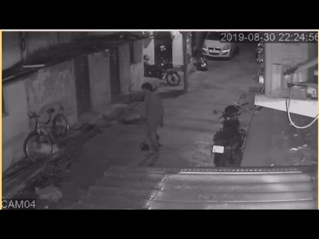 Thief took cycle caught on CCTV