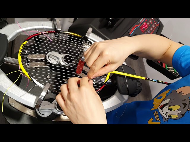 How to string badminton racket using Yonex 4 knots stringing technique