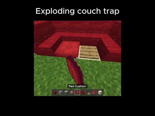 NEVER Sit on This Couch 🧨💀 #minecraft #tutorial #trap