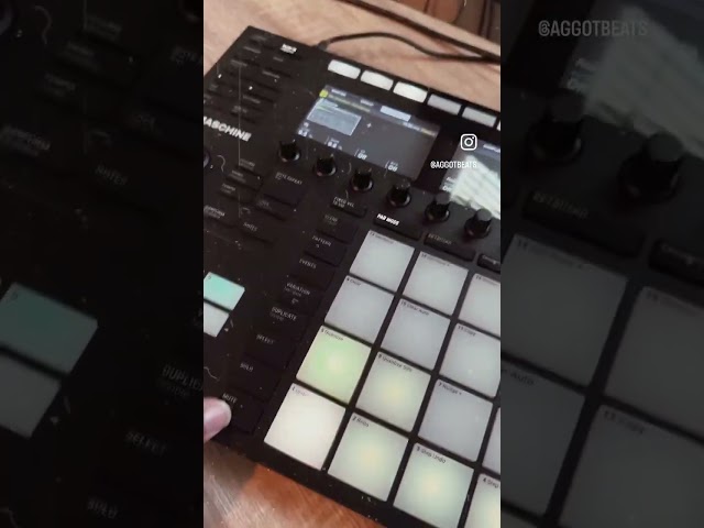 #Shorts #Maschine Beat Making with Karriem Riggins Drums