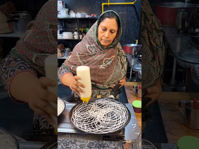 Muslim lady making net dosa🤯 #shortvideo