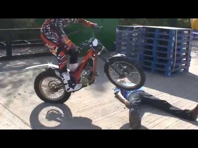 CCL Showroom Opening Event - Dougie Lampkin