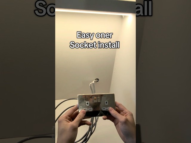 Easy oner socket install #install #howto #sparky #pov #electrical #electrician