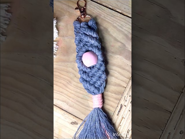 Macrame bead keychain #easymacrame #macramecreation #macrameknots #macramepattern #macrametutorial