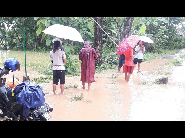 Mancing Saat Banjir Lur