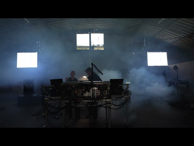 Underworld X KI/KI - Arp12 live Hangar Jam