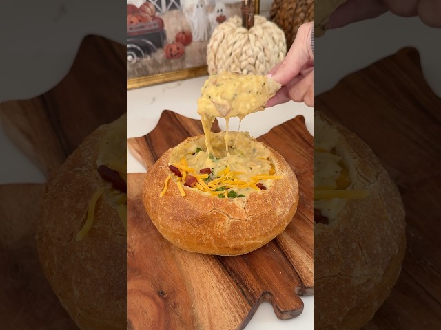 loaded potato soup🥔🍂🥣 #LoadedPotatoSoup #EasyRecipe #DinnerIdeas #comfortfood #cooking