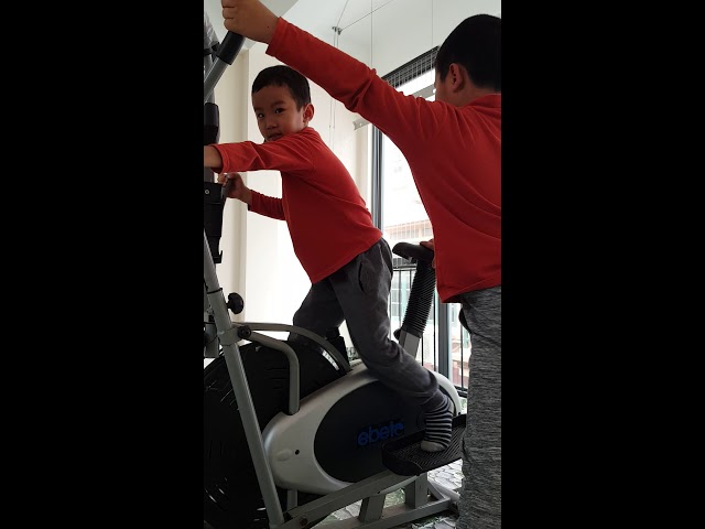 Nguyên Anh, Kỳ Anh tập gym(2)