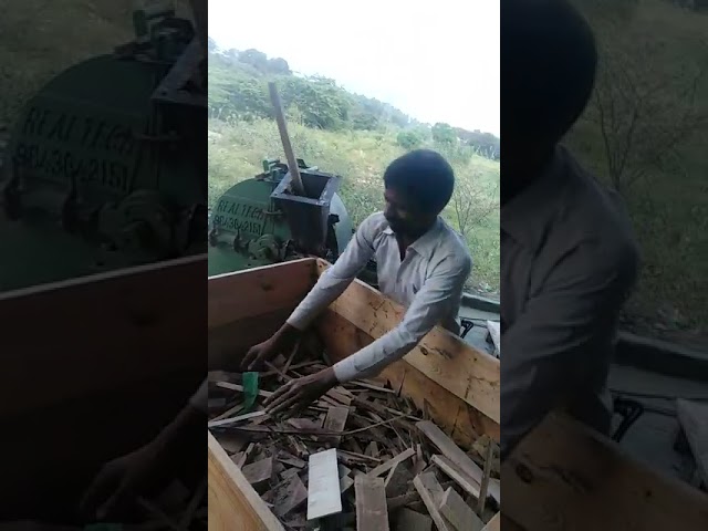 Packing Wood Waste Chipper Machine -  Real Tech Engineering
