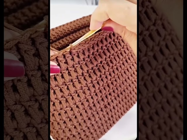 Easy & Trendy: DIY Crochet Bag Tutorial