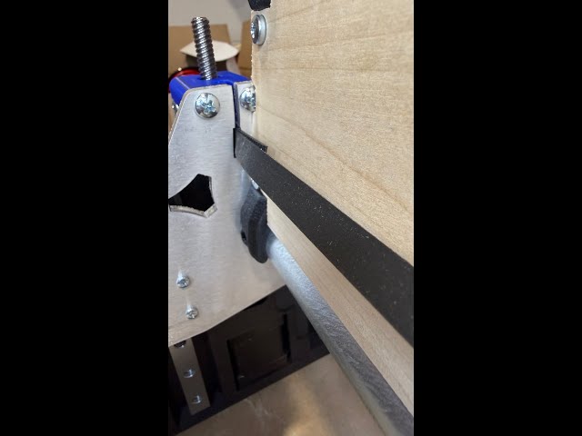 LR4 X Belt Install