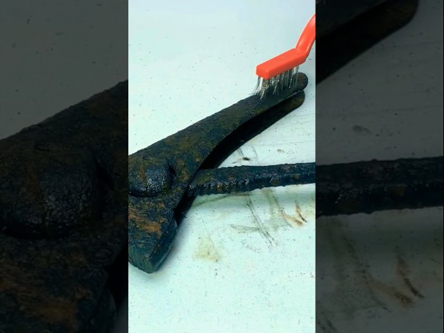 Antique ultra Rusty wrench restoration #antiquerestoration #antique #shorts