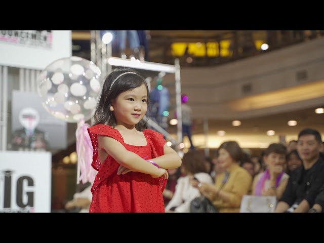 Only Certified Modeling School 2019 Model Graduation