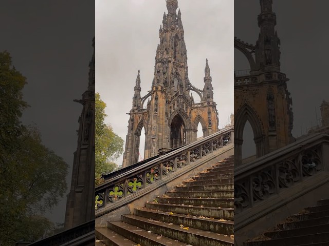 Rainy Edinburgh or London? 🌧️🏰🇬🇧 Which Would You Choose? #Shorts #travel #scotland #london #yt