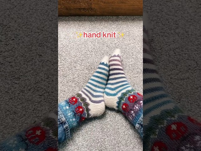 hand knit socks are always better 💕💕#knitting #knit #knittedsocks