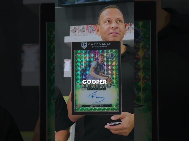 A-Rod hits a massive card at Fanatics Fest!