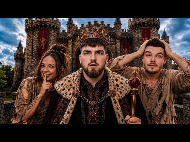 HIDE & SEEK IN A HAUNTED CASTLE!