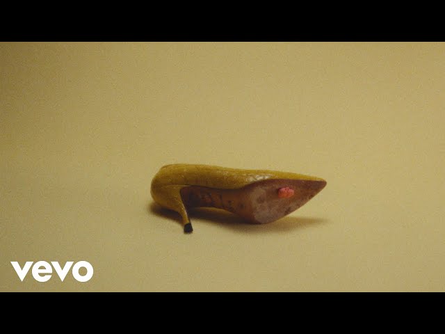 Carly Rae Jepsen - On Wires (Official Lyric Video)