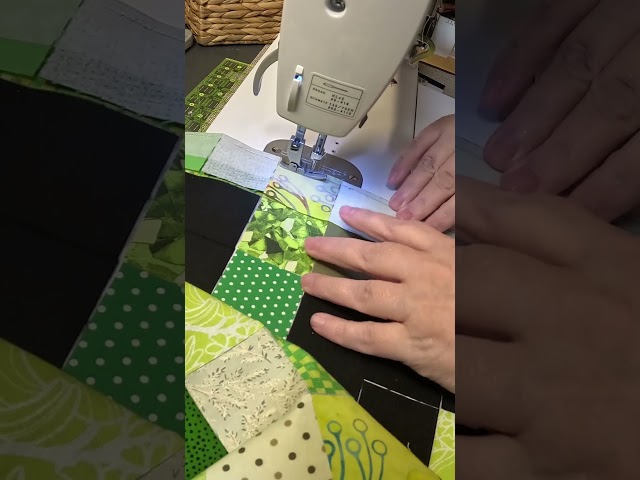 How To Make Minecraft Creeper Patchwork in Under 1 Minute! Kid Friendly Beginner Quilt