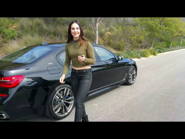 2017 BMW M760i Exhaust Sound / Remote Parking / 20" M Wheels / BMW Review