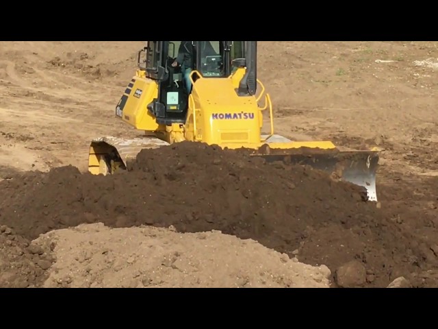 Anthill Plant Hire demonstrate the Komatsu D61PXi-24