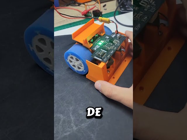 🍑 Minisumo Robot V2: It’s going crazy! Too much POWER 🍑 We need to control this force. #robot #stm32