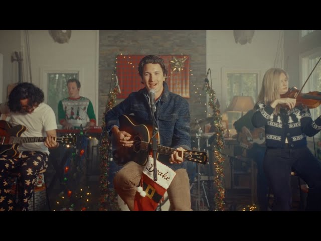 Drake Milligan - Blue Christmas (Living Room Sessions)