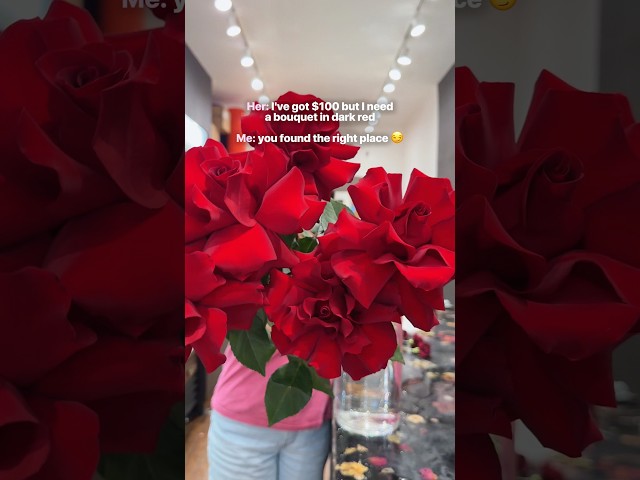 Dark red bouquet / big red bouquet/ florist DIY / florist blog / NYC flowers / how to make a bouquet