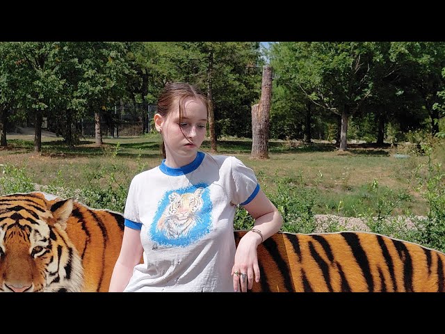 Come to the zoo with me
