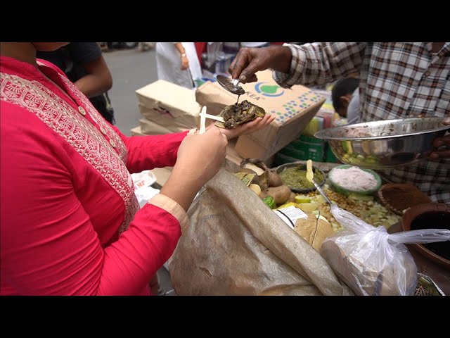 ALU KABLI MASALA: Very Spicy Tasty Alu Kabli Masala With Mix chutney | Indian Street Food