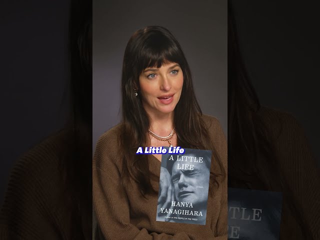 Dakota Johnson shares her book recommendations! 📚