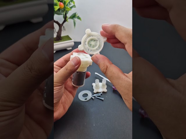 Unboxing a small motor pump | #dcmotor #techexperiments #dcman #electronic #motorpump #pump #motor