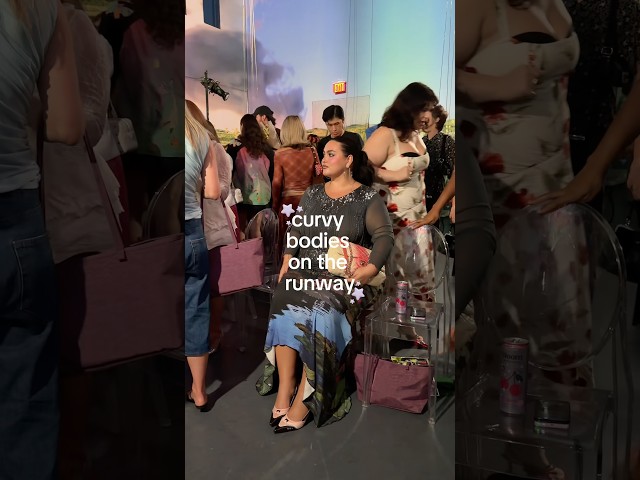 on adore ça !!! @TylerMcGillivary défilé pour/ @bloomnutrition 🌷🌷 #plussizefashion #plussizetiktok