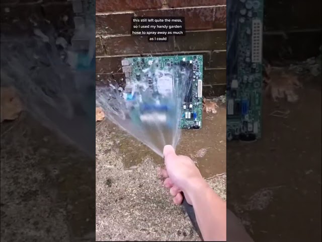 Limpando um monte de pasta térmica