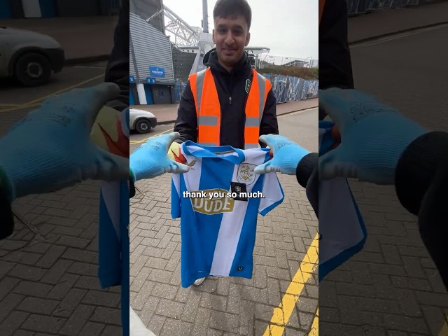 They INVITED me?! 😁⚽️ Day 249 - Litter picking challenge 🚯 (Huddersfield Town Football Club)