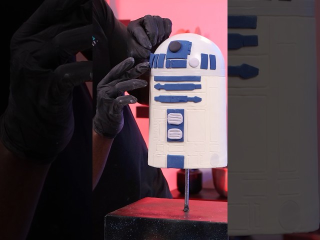 I made a Star Wars wedding cake
