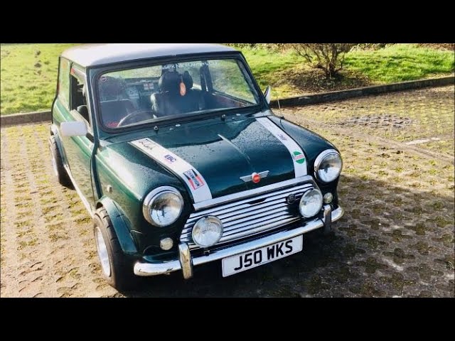 Classic Mini John Cooper Conversion JCW - Cutting The Sill & Rust Out