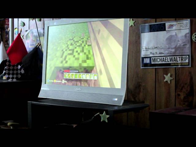 Minecraft Xbox 360: icanswingmysword seed finale