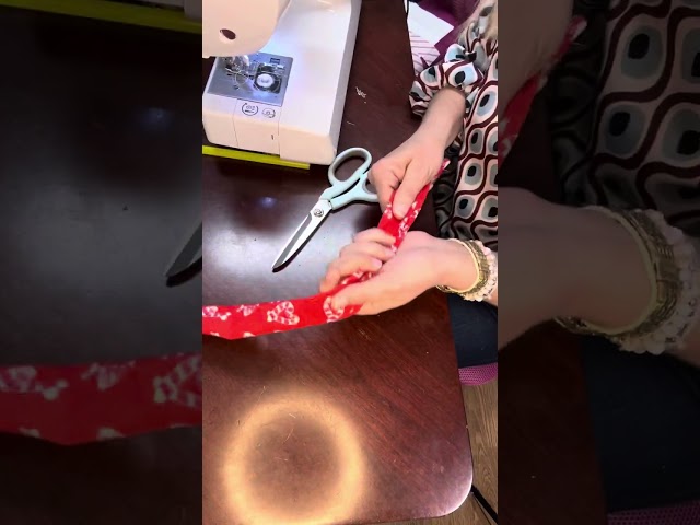 Scrunchie sewing tutorial