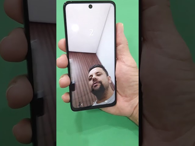 HOW TO TAKE PHOTOS WITH YOUR PALM ON YOUR PHONE    SHORTS