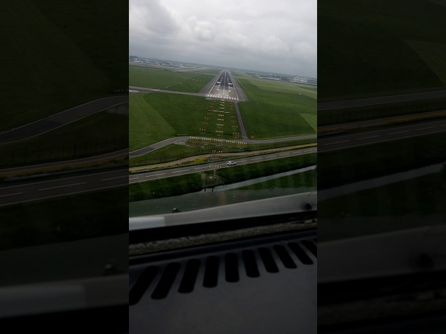 Windy landing at amsterdam airbus 320