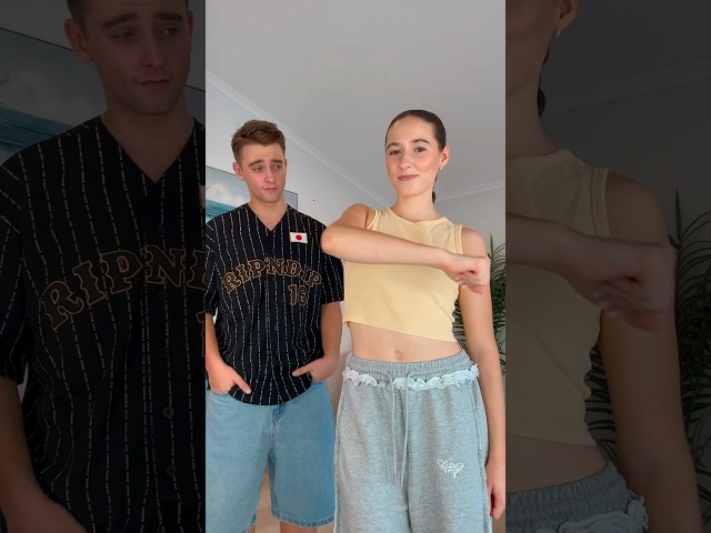 EASY DANCE YOU GUYS HAVE TO LEARN! 🤩😆 - #dance #trend #viral #couple #funny #shorts