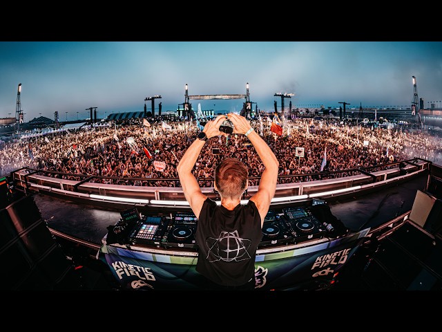 Armin van Buuren live at EDC Las Vegas 2026