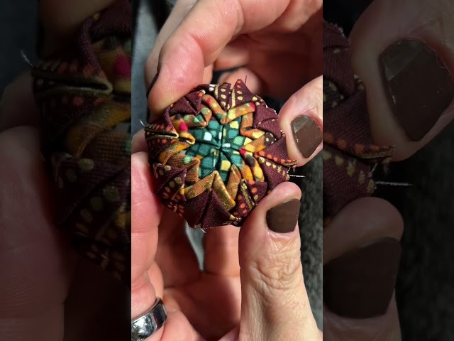 No-Sew “Quilted” Ornament Tutorial | Golden Fabrics Edition