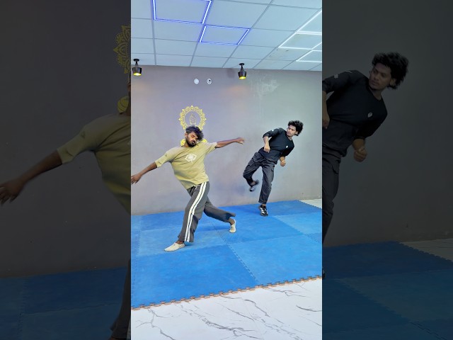 Street Self-Defense: 3 Crucial Moves Every Beginner Should Know!💥⚡️#selfdefense #viral #shorts #uk