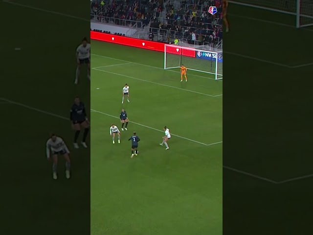 Rodman doing Rodman things. 😮‍💨 #nwsl #soccer #football