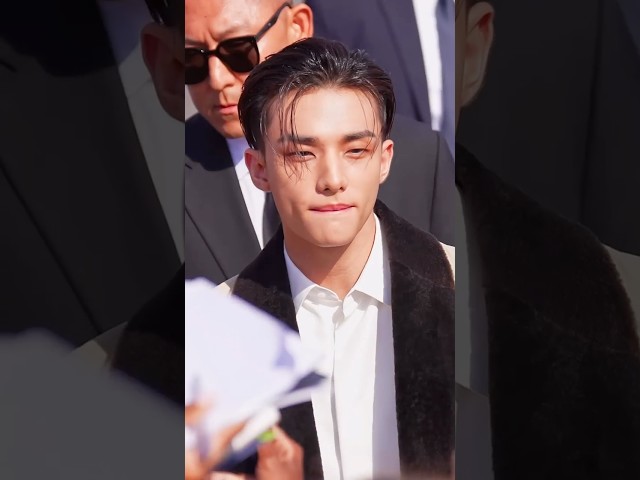 Stray Kids’ Hwang Hyunjin stuns at Paris Fashion Week